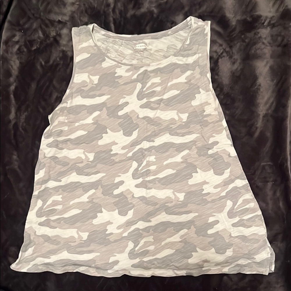 Old Navy Camo Gray Sleeveless Top